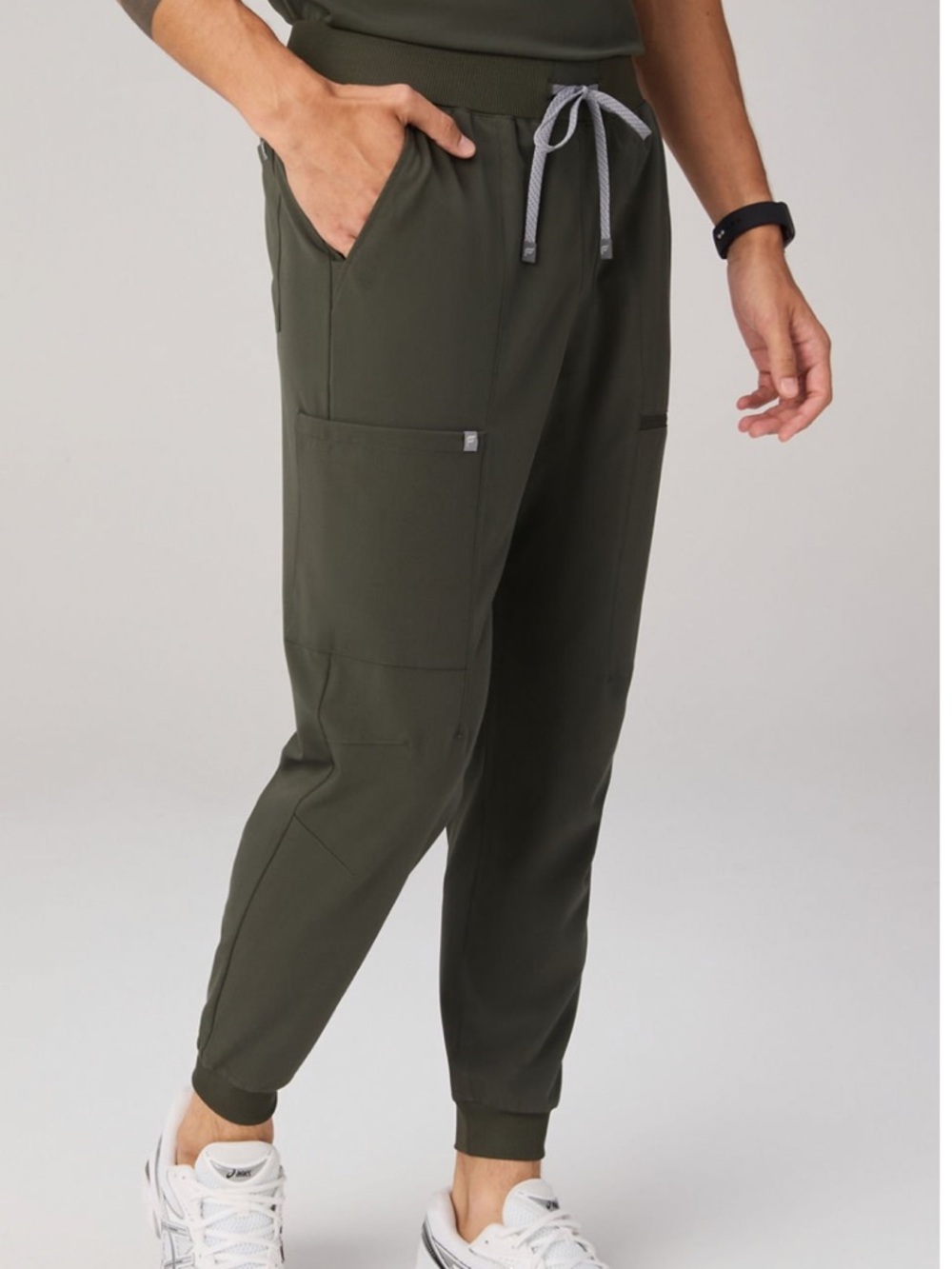 Fabletics Men's All-Shift Scrub Jogger in Bonsai Green Medium Tall MT New